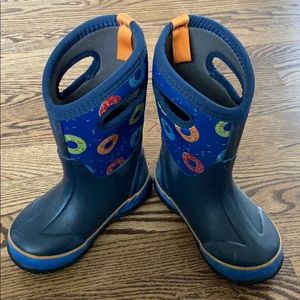 Kids size 10 BOGS rain/snow boots